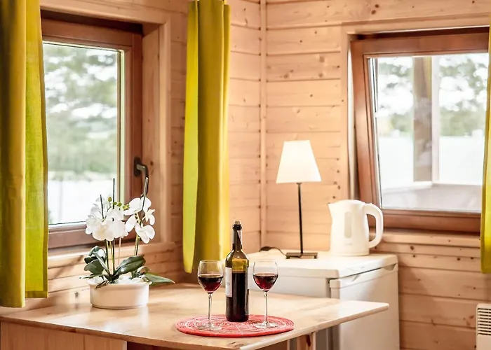 Курортный комплекс Zawiaty Rodzinne Z Animacjami Dla Dzieci Czarna Dabrowka